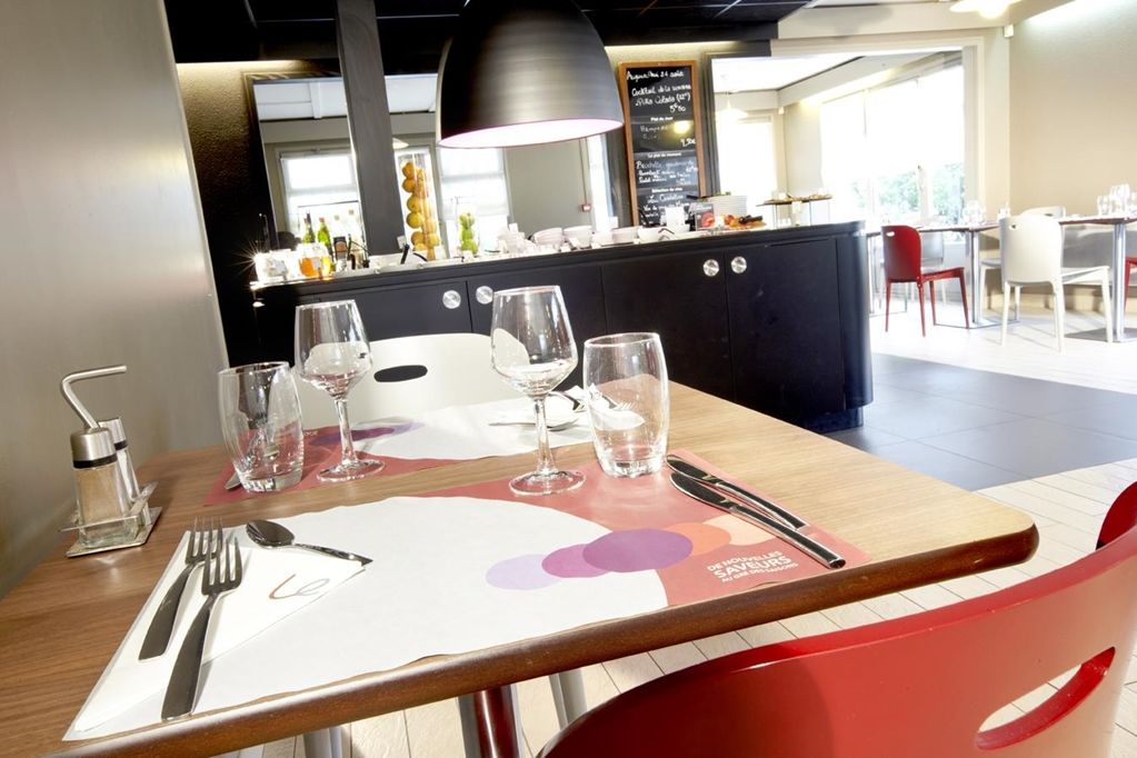 Kyriad Caen Nord - Herouville-Saint-Clair Ngoại thất bức ảnh